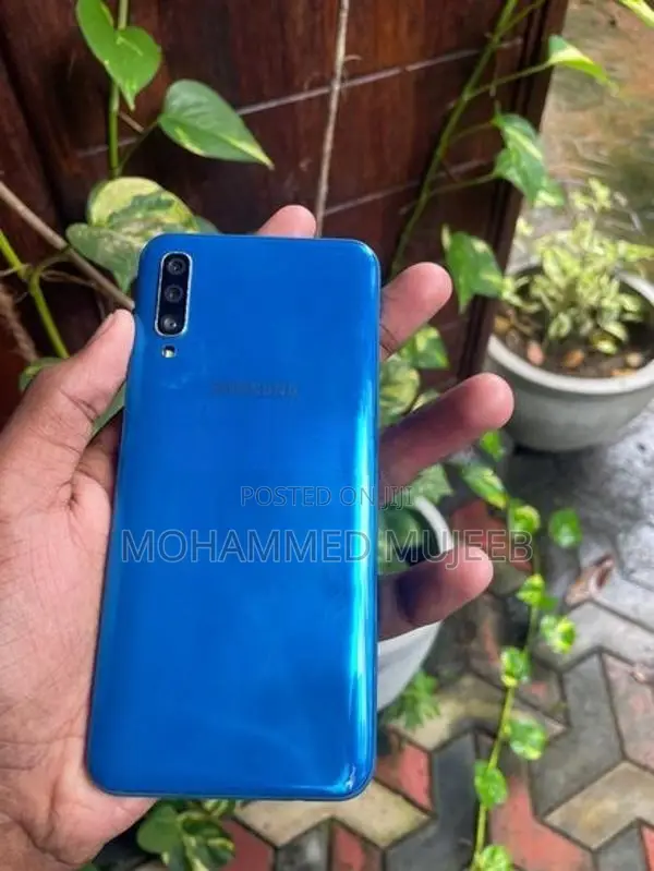 Samsung Galaxy A50 (Used)