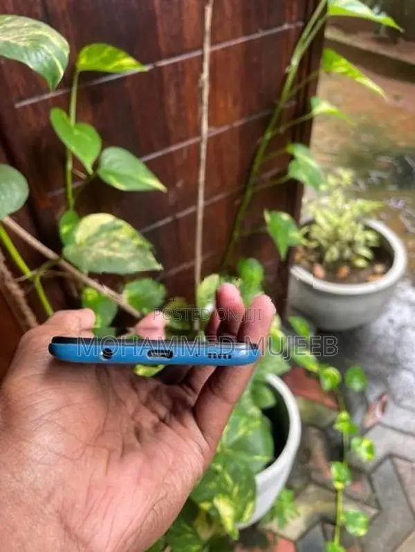 Samsung Galaxy A50 (Used)