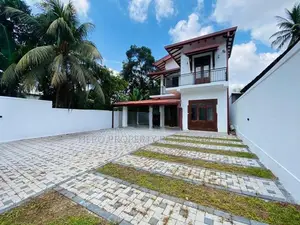 පදිංචි නොවු නව දෙමහල් නිවස විකිනීමට - අතුරුගිරිය