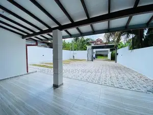 පදිංචි නොවු නව දෙමහල් නිවස විකිනීමට - අතුරුගිරිය