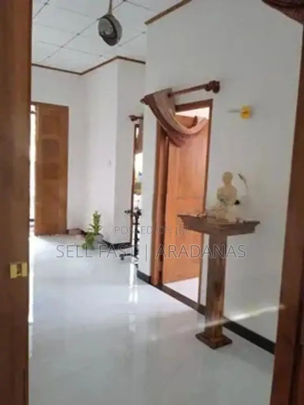 Room For Rent (Ladies) Homagama, Meegoda Junction