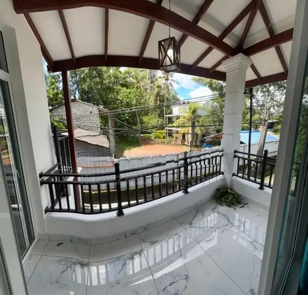House 2nd Floor For Rent – Rajagiriya