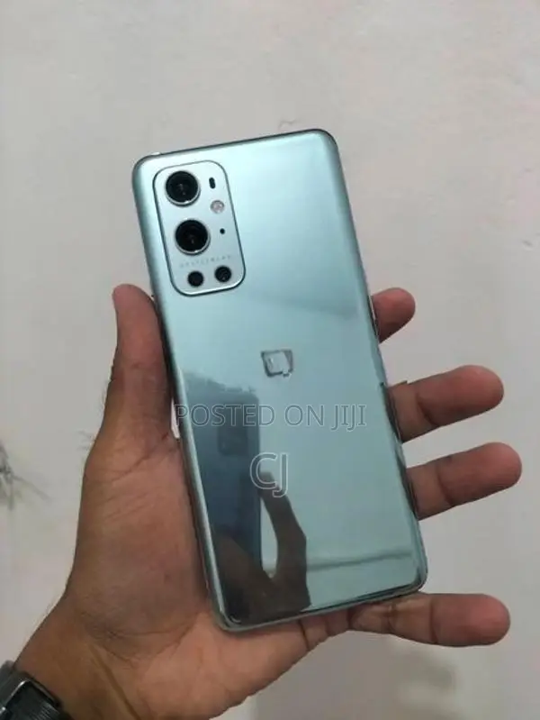 OnePlus 9 Pro 256GB (Used)