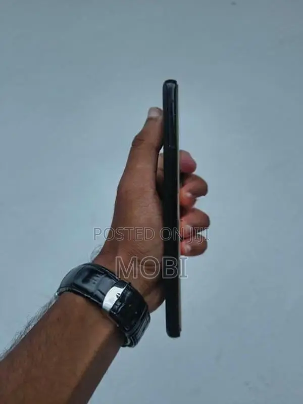 Samsung Galaxy S21 Ultra 256GB (Used)