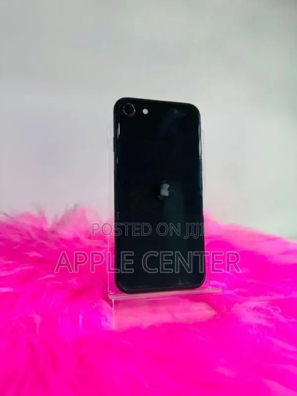 Apple iPhone SE 2 64GB (Used)