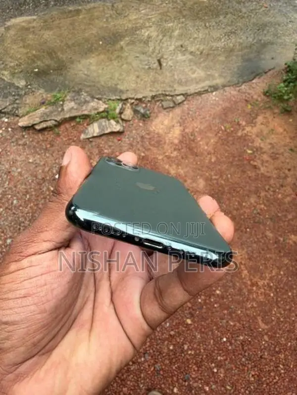 Apple iPhone 11 Pro (Used)