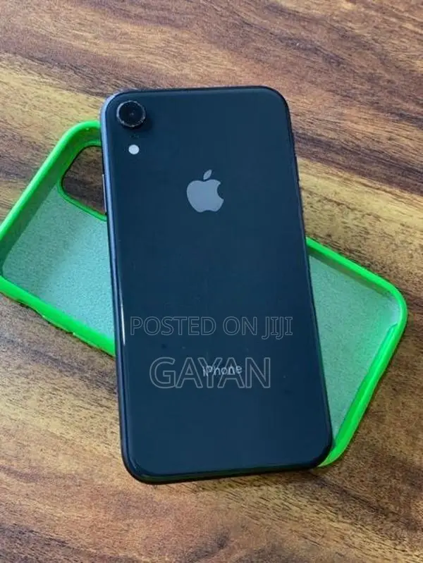 Apple iPhone XR (Used)