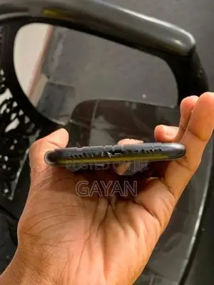 Apple iPhone XR (Used)