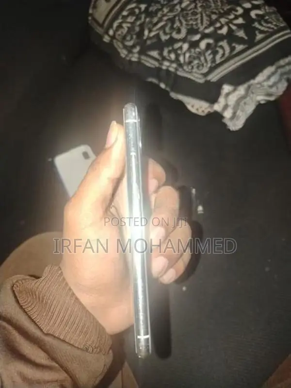 Apple iPhone X (Used)