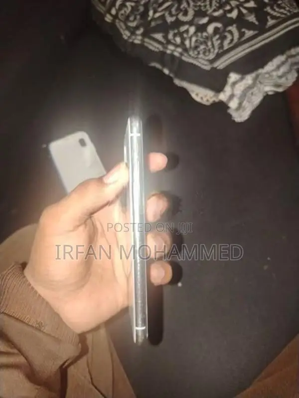 Apple iPhone X (Used)