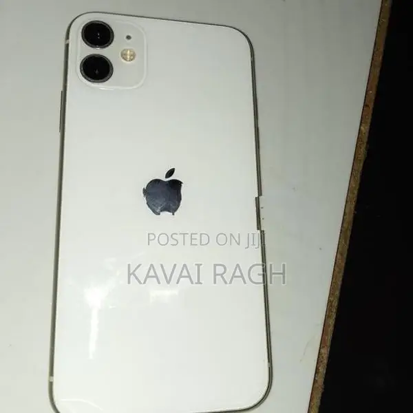 Apple iPhone 11 (Used)
