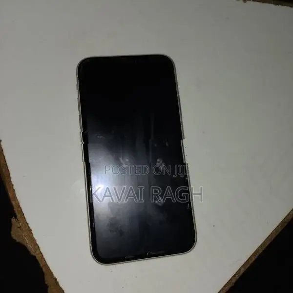 Apple iPhone 11 (Used)