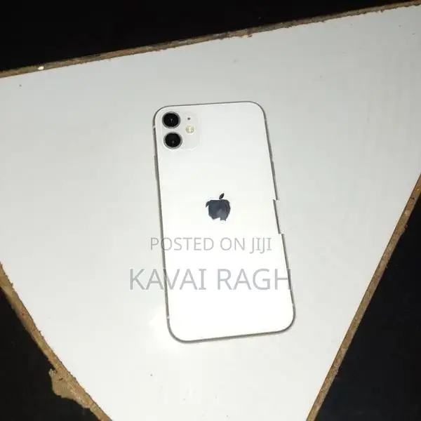 Apple iPhone 11 (Used)