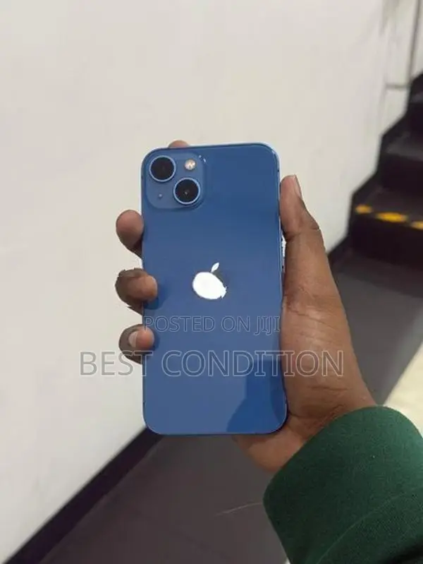 Apple iPhone 13 (Used)
