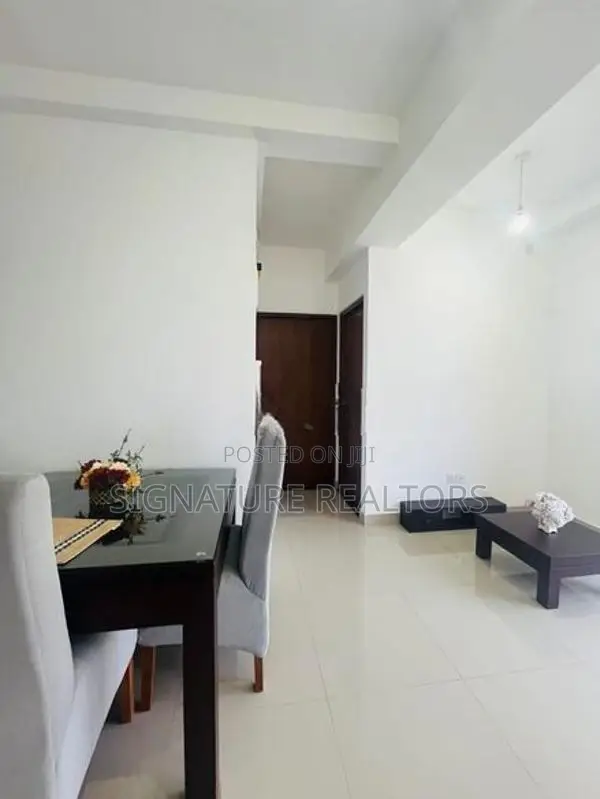 (GAR-013) 2BR Apartment For Rent – Oval View Residencies Colombo 08