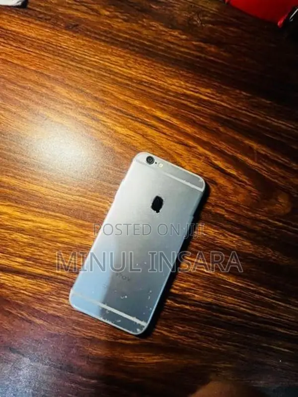 Apple iPhone 6S (Used)