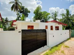 (HHS-012) Brand-New House For Sale Kottawa