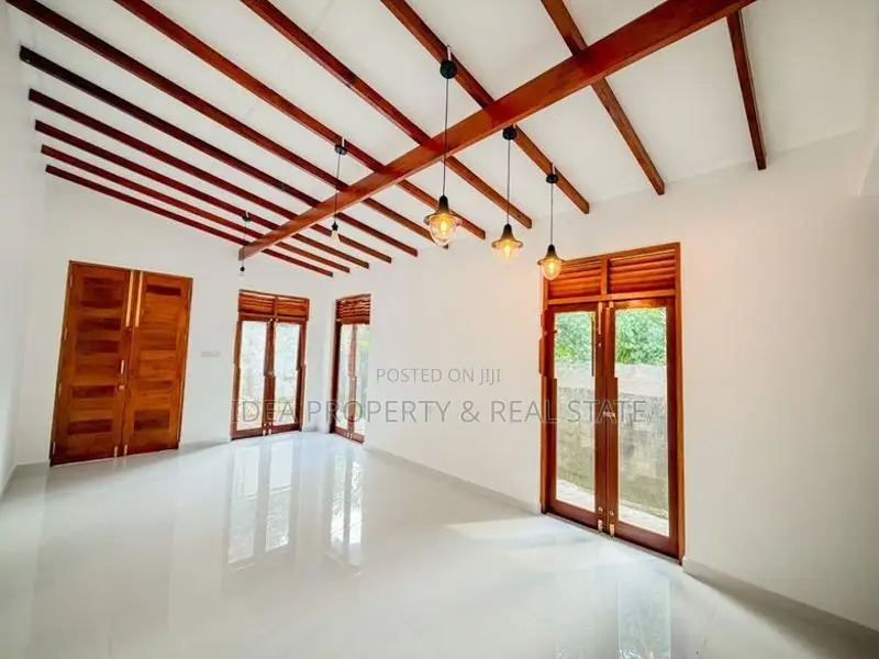 (HHS-012) Brand-New House For Sale Kottawa