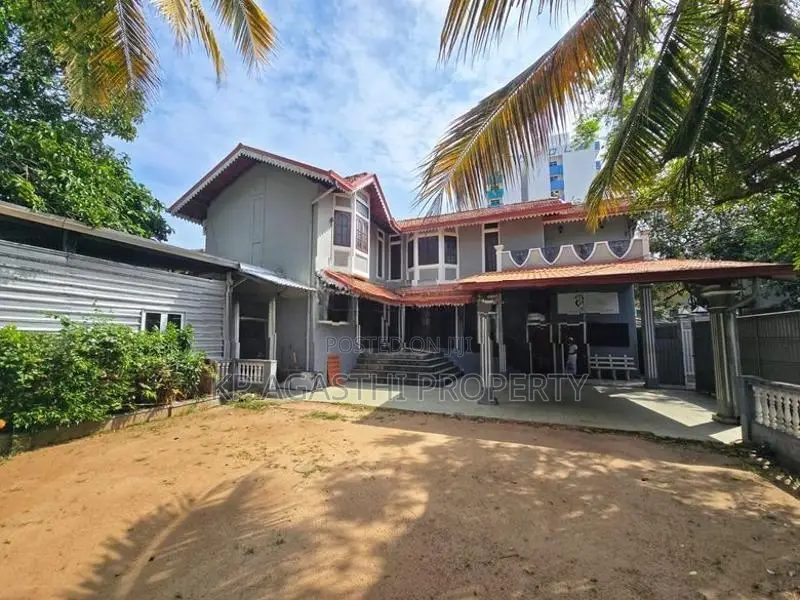 wellawatta solid house for sale