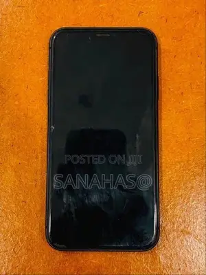 Apple iPhone 11 (Used)