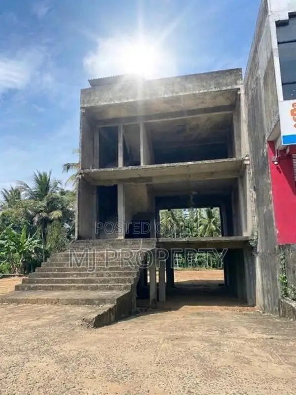 ( TC-1325) Highly Valuable Commercial Building Rent In Hanwella