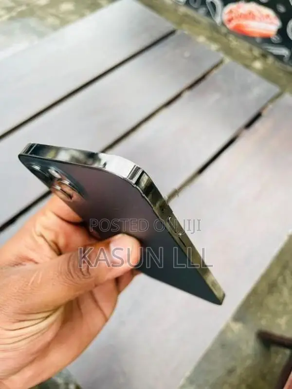 Apple iPhone 12 Pro (Used)
