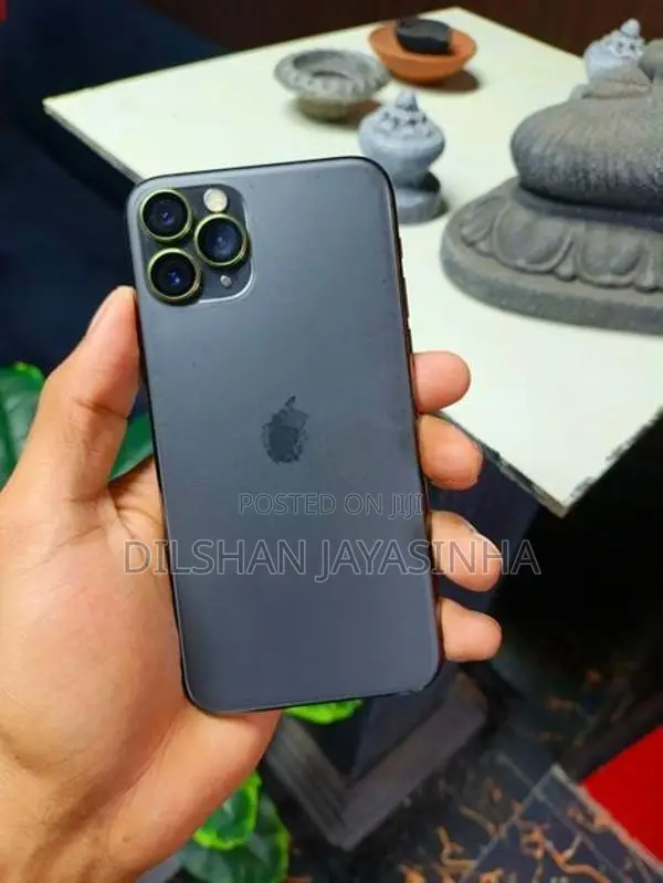 Apple iPhone 11 Pro 256GB (Used)
