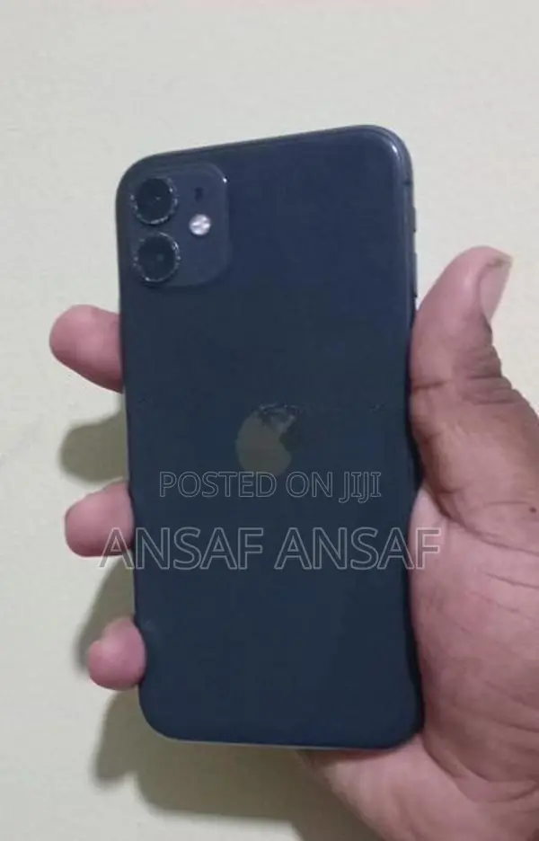 Apple iPhone 11 64GB Black (Used)