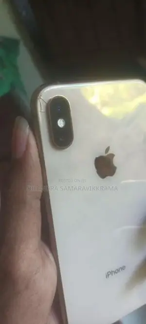Apple iPhone XS (Used)