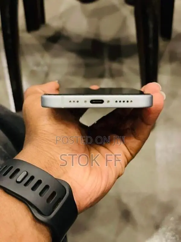 Apple iPhone 15 5G 128GB (Used)