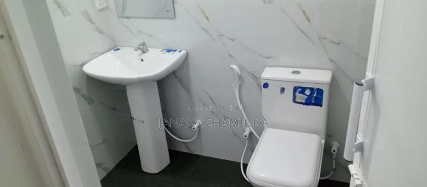 Room for Rent in Boralasgamuwa (Ladies Only)