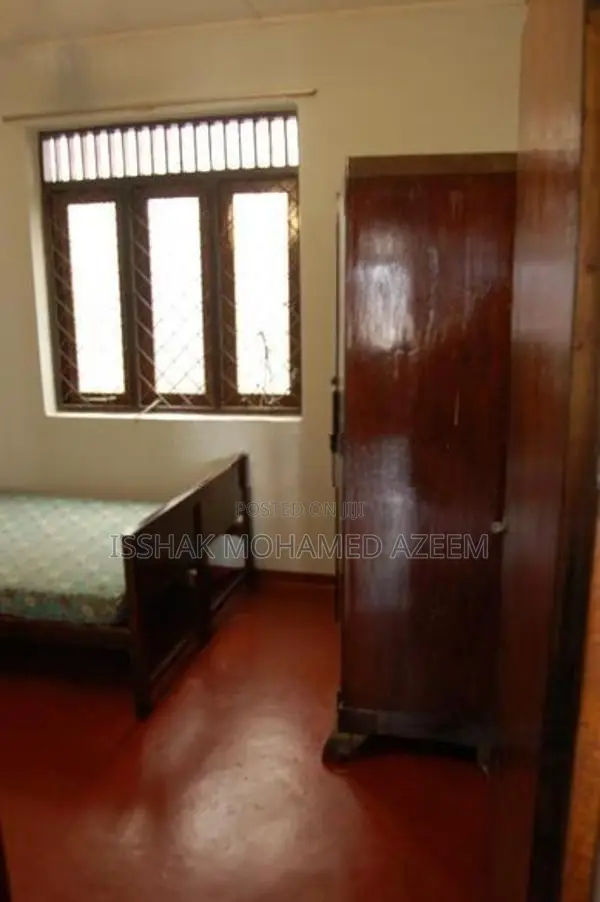 3B/R House Semi-Furnished For Rent In Mount Lavinia