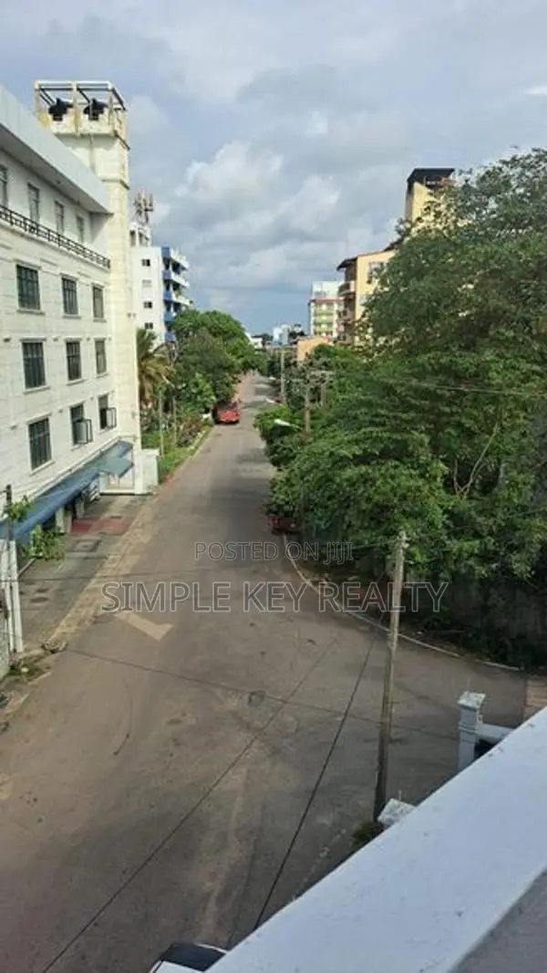Commercial Building for Sale in Mount Lavinia