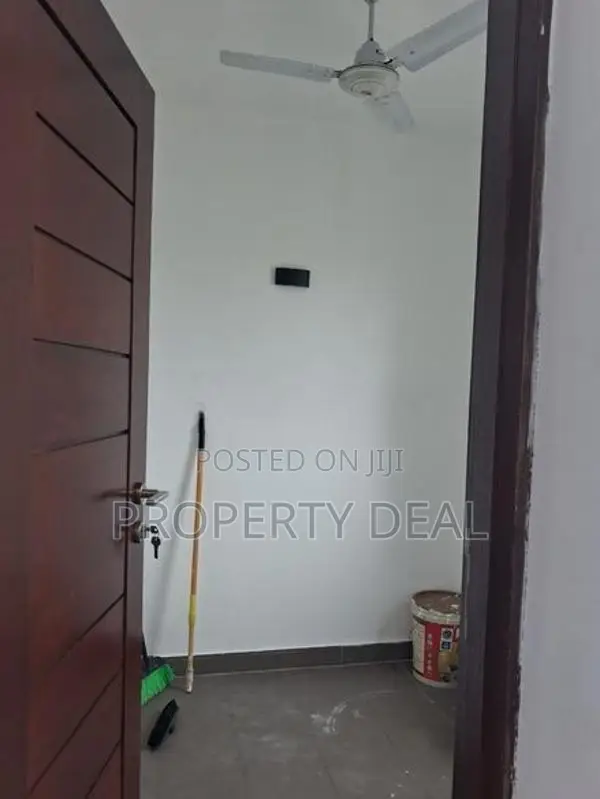 3 BR Prestige Tower Apartment For Rent In Colombo PDA456