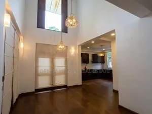 Three-Storey Modern House For Sale – Katubedda, Moratuwa