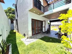 Architectural Designed Luxury Three Story House In Piliyandala