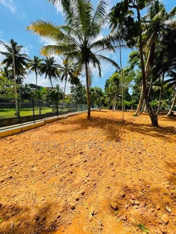Tourism Land for Sale in Midigama