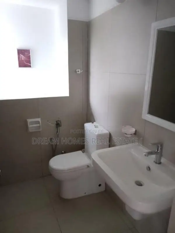 3-Bedroom House For Sale – Hokandara -Vidyala Junction, In Talawatugod