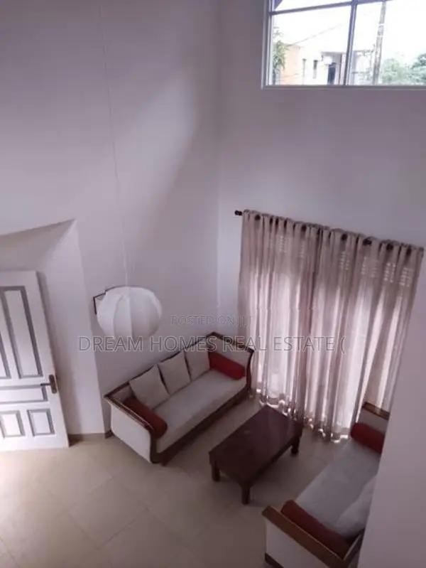 3-Bedroom House For Sale – Hokandara -Vidyala Junction, In Talawatugod