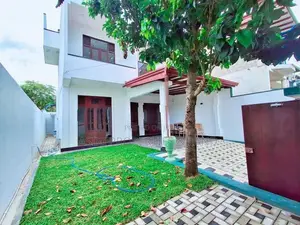 නවීන දෙමහල් නිවස විකිණීමට Piliyandala Kesbawa
