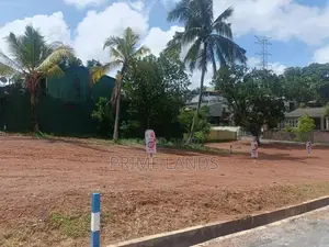Luxury Land Plots Sale in Halgahadeniya