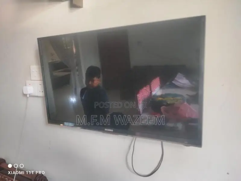 32"INCH Damro TV