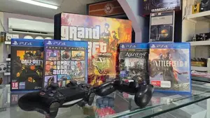 PlayStation 4 Full Set With Games