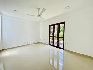 Modern Luxury House For Sale IN Athurugiriya