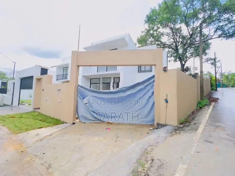 Strong Structure Brand New House In Malabe