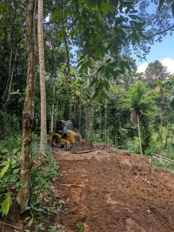Land For Sale IN Aladeniya Katugastota