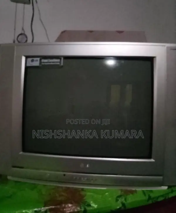 LG අගල් 21 ටීවී එක