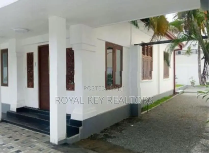 5,000 Sq Ft Unfurnished Restaurant Space for Rent in Mount Lavinia