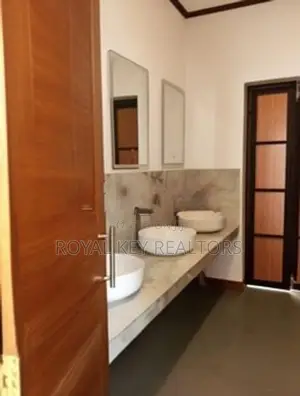 5,000 Sq Ft Unfurnished Restaurant Space for Rent in Mount Lavinia