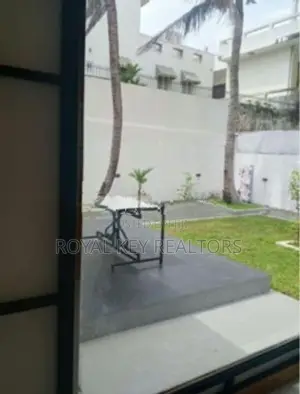 5,000 Sq Ft Unfurnished Restaurant Space for Rent in Mount Lavinia